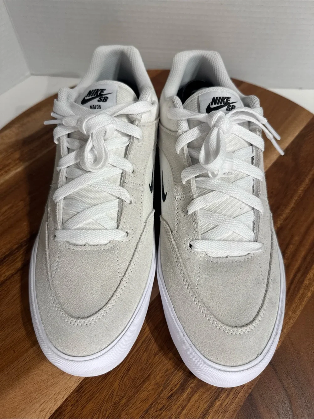 Nike SB Malor Shoes White Grey Black Sneakers Boys Size 7Y Gum Sole NEW NO BOX